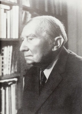 Дмитрий Исидорович Митрохин, заслуженный деятель искусств РСФСР. Каталог выставки. М., 1973.